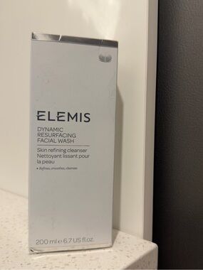 ELEMIS Dynamic Resurfacing Facial Wash